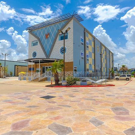 La Vyoma Villas, Westpark Hwy 6 Хьюстон Экстерьер фото
