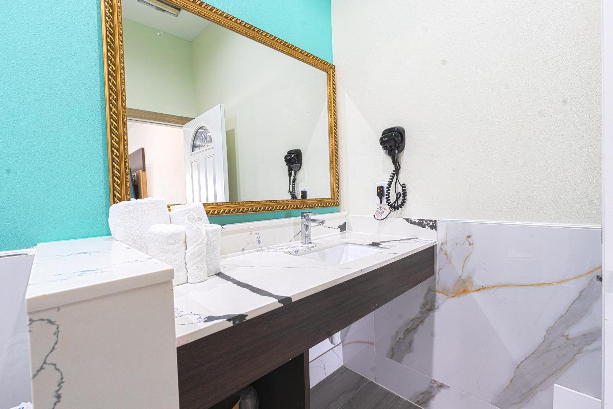 La Vyoma Villas, Westpark Hwy 6 Хьюстон Экстерьер фото